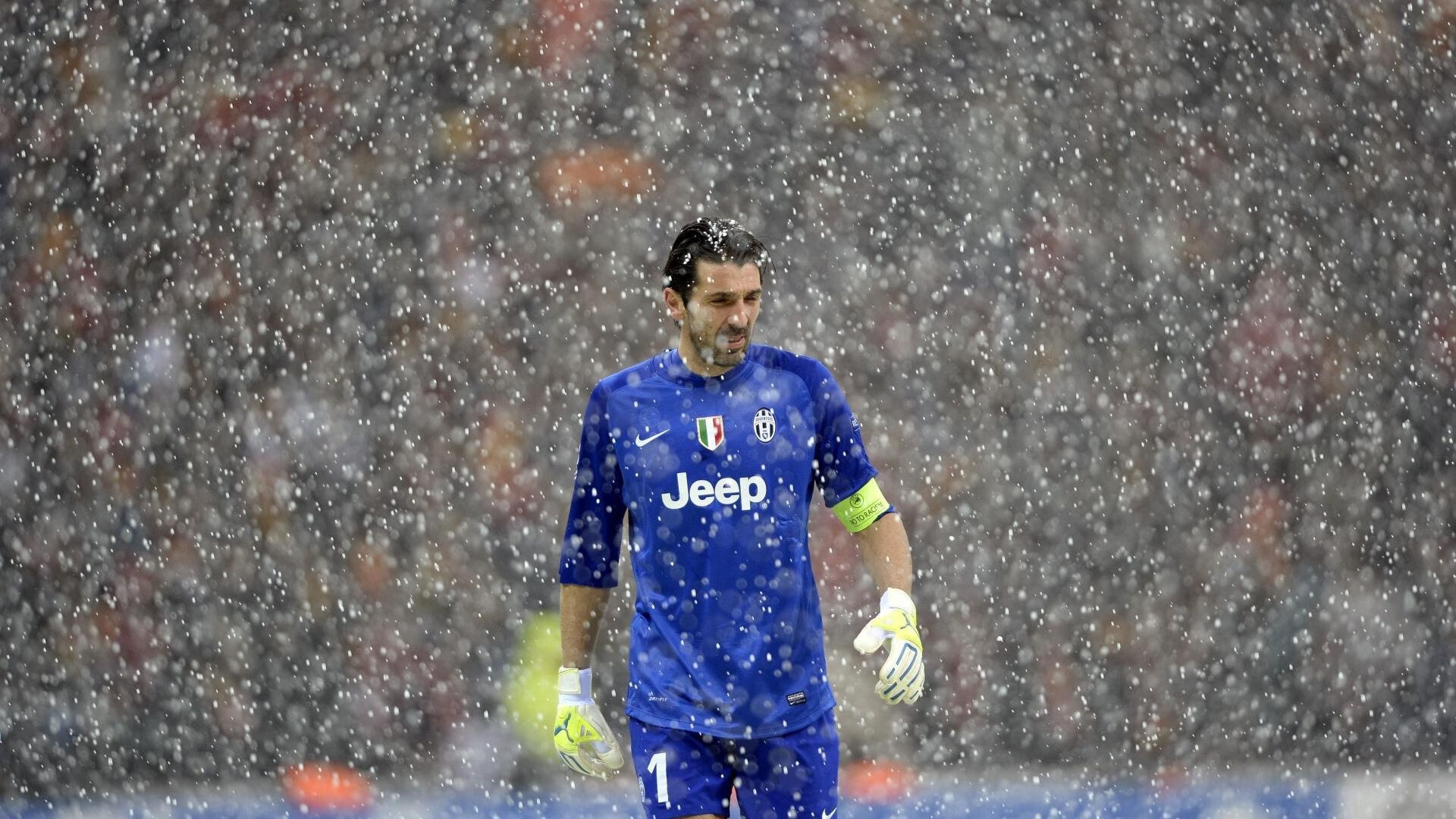 东契奇高位持球战术效果显著，东契奇是控球后卫吗